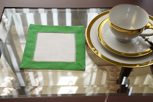 White Hemstitch Cocktail Napkin with Kelly Green color tirms